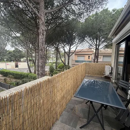Appartement 2 Pièces - Cap D'agde - Ct271-046 *